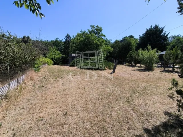 Eladó telek Vácrátót 1008 nm