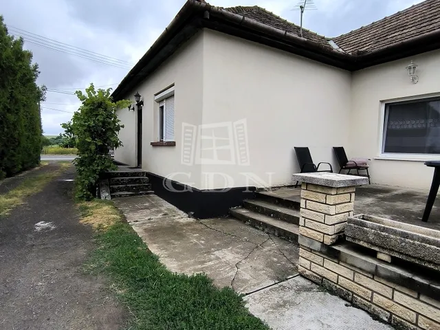 Eladó ház Szirák 125 nm