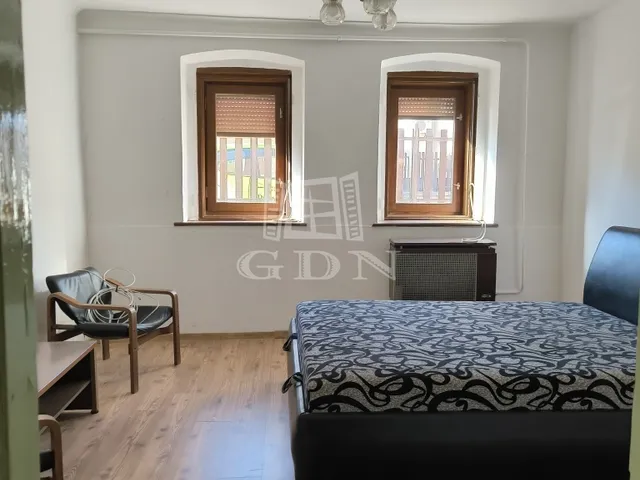 Eladó ház Veresegyház, Alvég 58 nm