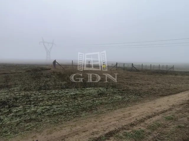 Eladó mezőgazdasági ingatlan Fót, Kisalag 18615 nm