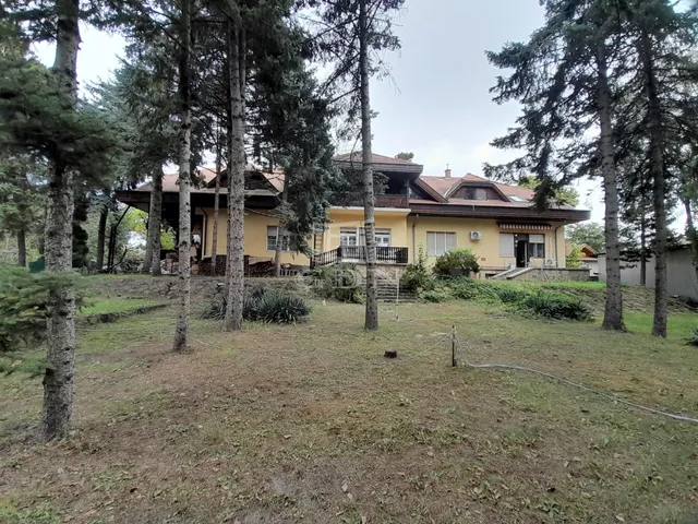 Eladó ház Göd, Alsógöd 536 nm