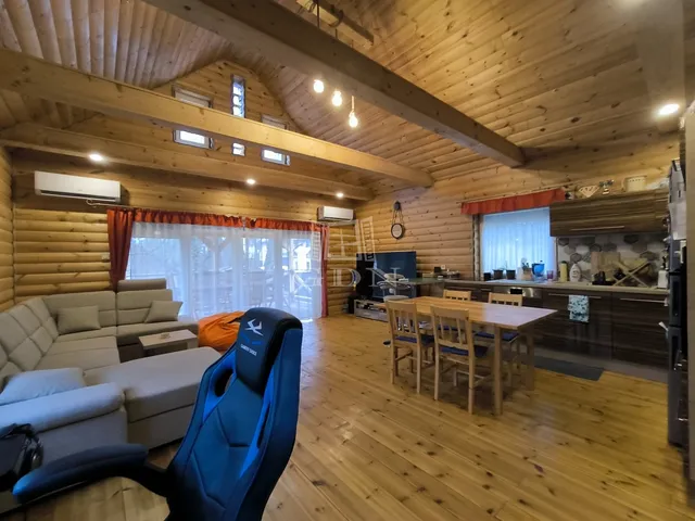 Eladó ház Szigetmonostor, Horány 110 nm