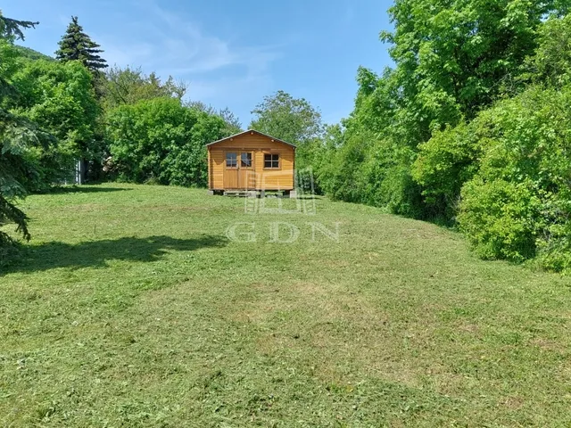 Eladó telek Dunabogdány 734 nm
