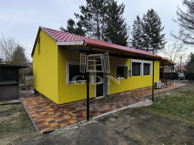 Eladó ház Pócsmegyer, Surány 56 nm