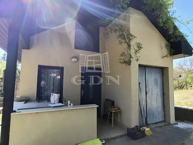 Eladó ház Fót 270 nm