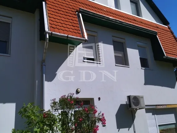 Eladó lakás Veresegyház, Ligetek 60 nm