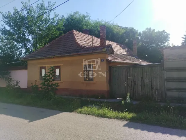 Eladó ház Cegléd 90 nm