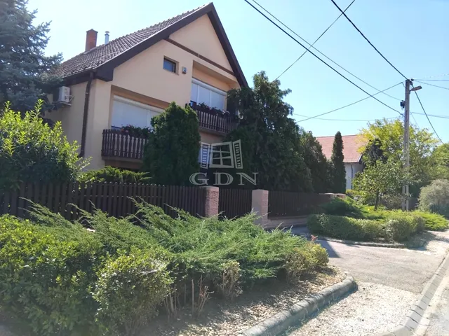 Eladó ház Sződliget 147 nm