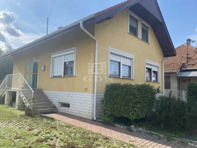 Eladó ház Hatvan, Újhatvan 137 nm
