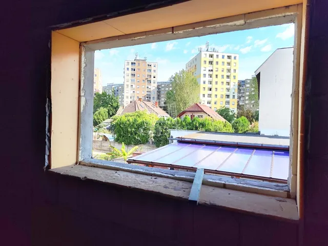 Eladó lakás Budapest XV. kerület, Pestújhely 138 nm