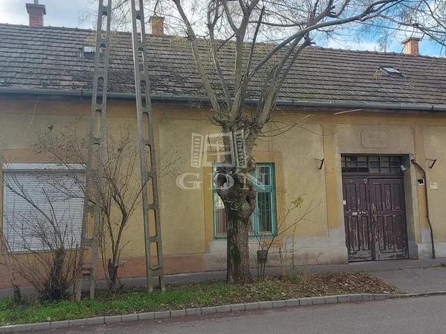 Eladó lakás Budapest XV. kerület, Rákospalota 27 nm