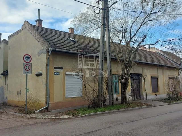 Eladó lakás Budapest XV. kerület, Rákospalota 27 nm