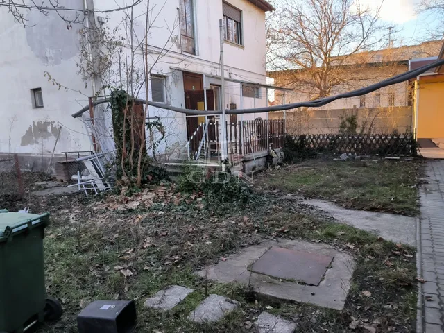 Kiadó ház Budapest XX. kerület 270 nm