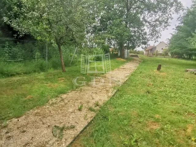 Eladó telek Lakhegy 2151 nm