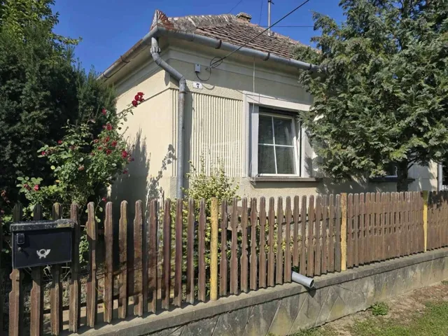 Eladó ház Pakod 75 nm