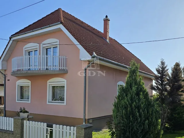Eladó ház Keszthely, Kertváros 210 nm