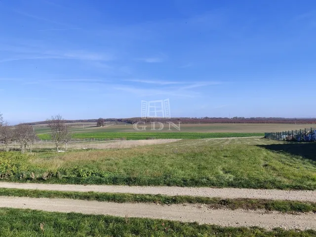 Eladó ház Veszprémfajsz 100 nm