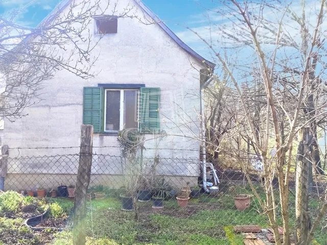 Eladó telek Felsőörs 1979 nm