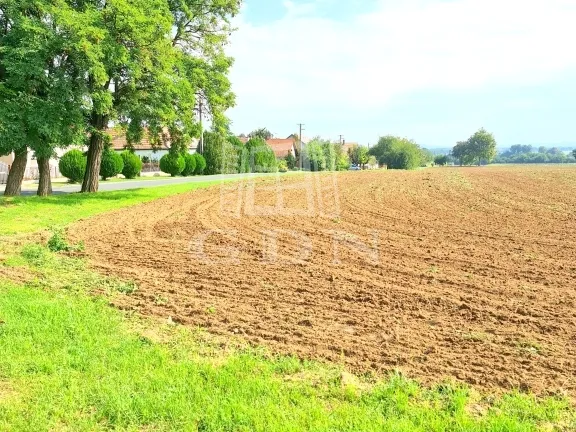 Eladó telek Balatonkeresztúr 970 nm