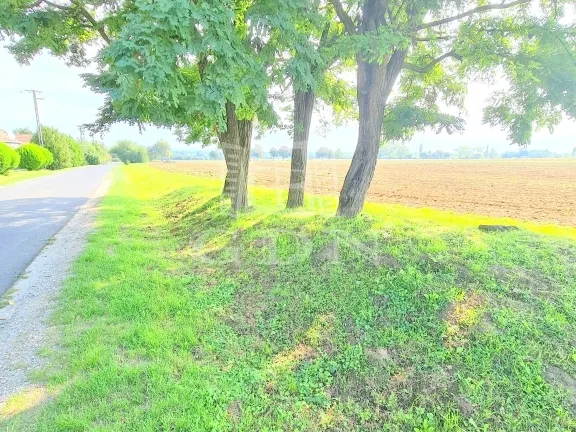 Eladó telek Balatonkeresztúr 970 nm