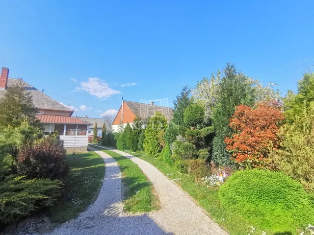 Eladó ház Gelse 81 nm