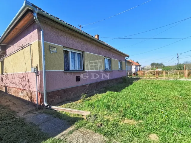 Eladó ház Tófej 100 nm