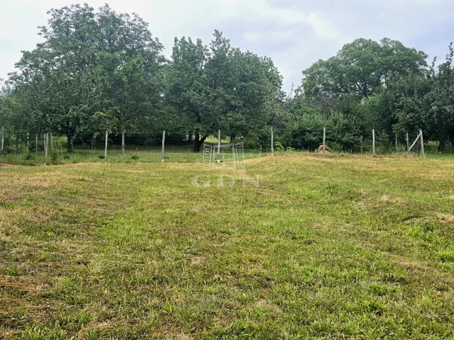 Eladó telek Zalaegerszeg, Vakaroshegy 3185 nm