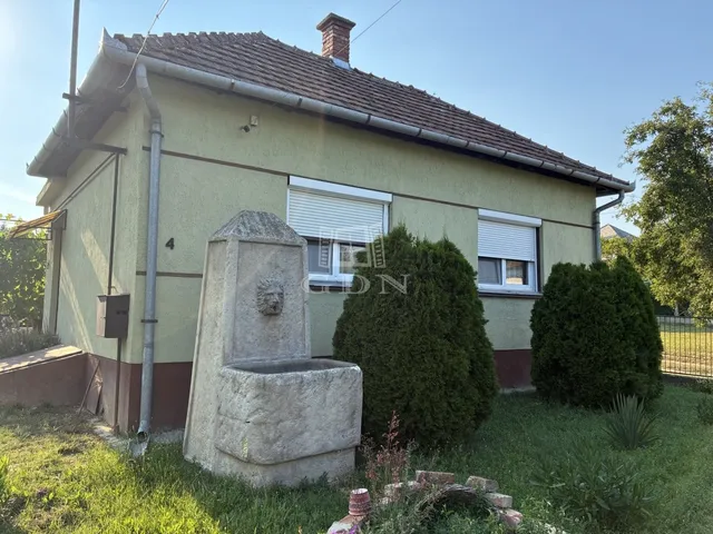 Eladó ház Bánokszentgyörgy 72 nm