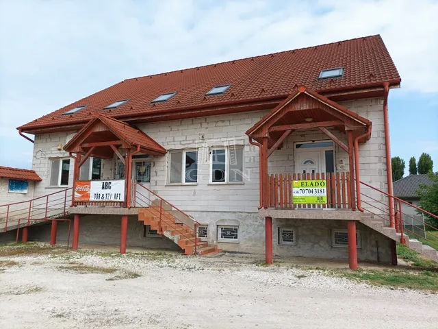 Eladó ház Bicske 224 nm