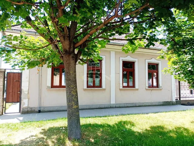 Eladó ház Biatorbágy, Bia 130 nm
