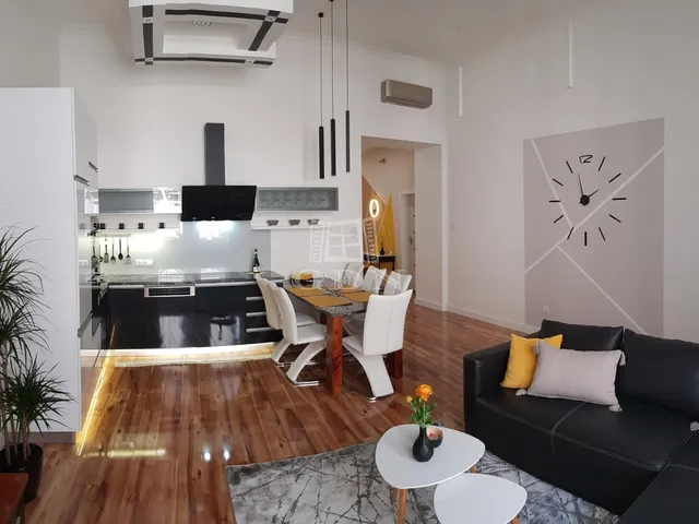 Eladó lakás Budapest VI. kerület 107 nm