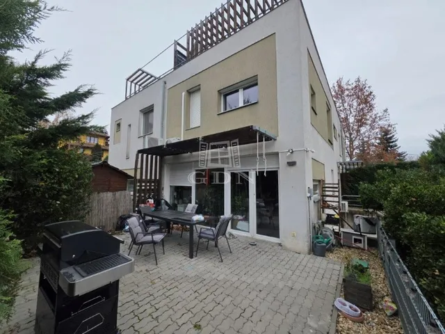 Kiadó ház Budapest III. kerület, Aranyhegy 95 nm