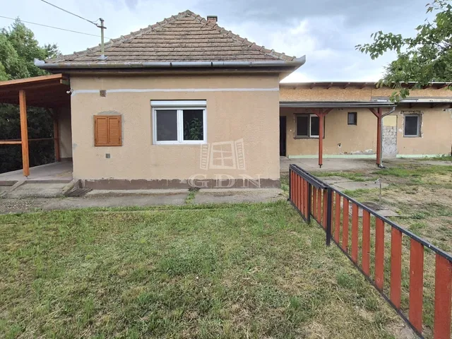 Eladó ház Érd, Újtelep 70 nm