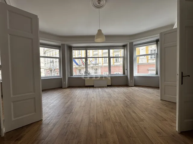 Kiadó lakás Budapest V. kerület, Belváros 110 nm
