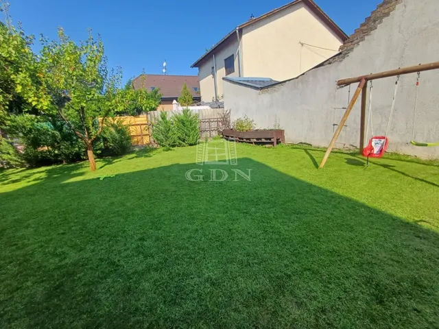 Eladó ház Budapest XX. kerület, Pacsirtatelep 189 nm