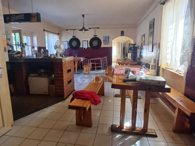 Eladó kereskedelmi és ipari ingatlan Dömsöd 260 nm