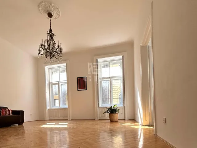 Eladó lakás Budapest VII. kerület 74 nm