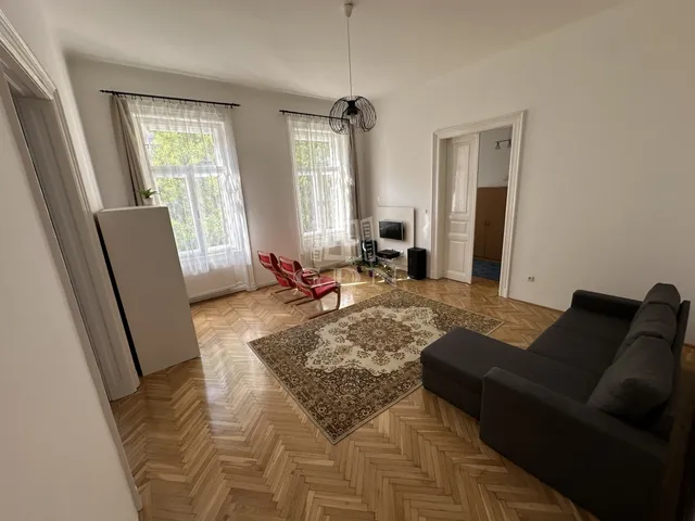Eladó lakás Budapest VI. kerület 92 nm