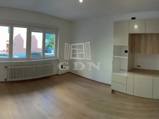 Eladó lakás Budapest II. kerület 45 nm