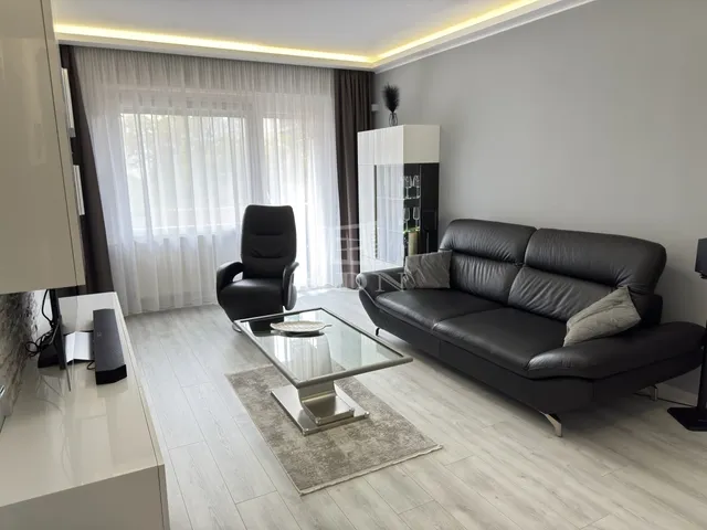 Eladó lakás Budapest XV. kerület 64 nm