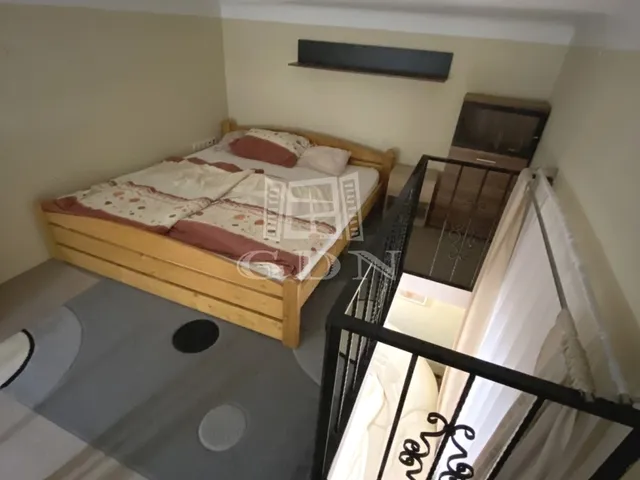 Eladó lakás Budapest II. kerület, Vérhalom 31 nm