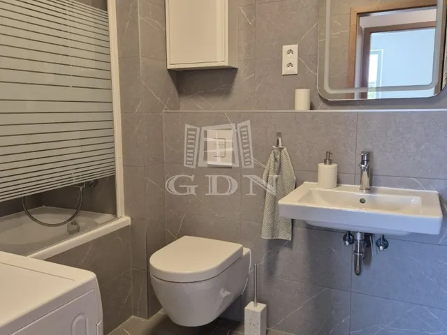 Eladó lakás Budapest XI. kerület, Sasad-Sashegy XI. ker. 64 nm