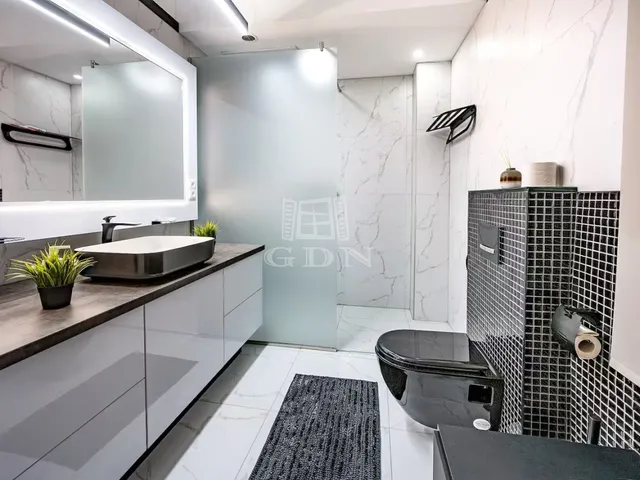 Eladó lakás Budapest VI. kerület 45 nm