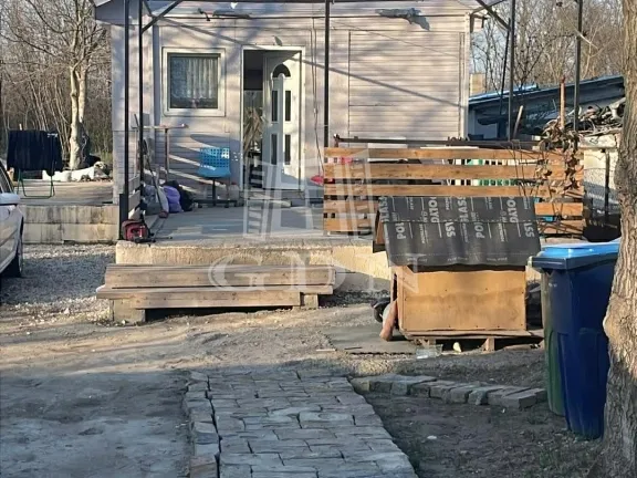 Eladó üdülő és hétvégi ház Budapest XXI. kerület, Háros 32 nm