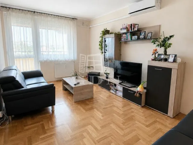 Eladó lakás Budapest XX. kerület 75 nm