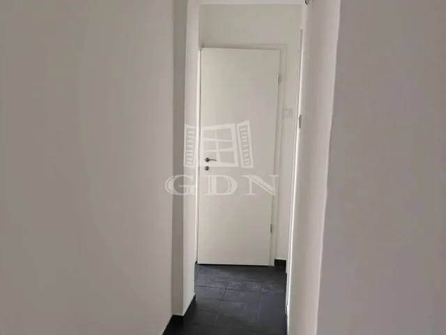 Eladó lakás Budapest VIII. kerület 70 nm