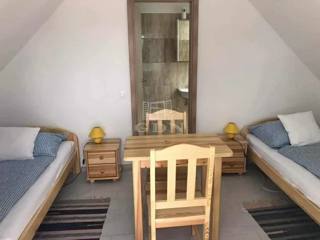 Eladó kereskedelmi és ipari ingatlan Balatonkeresztúr 176 nm