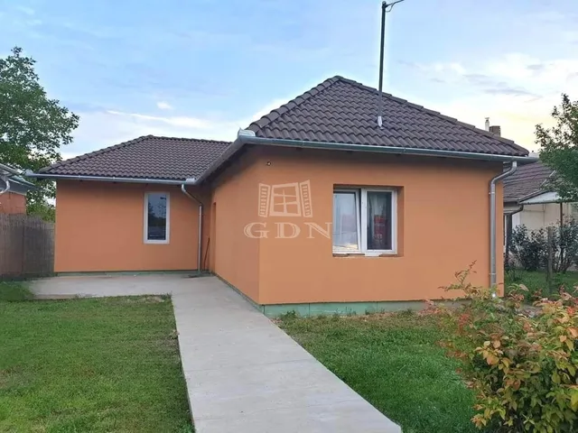 Eladó ház Budapest XXI. kerület, Háros 98 nm