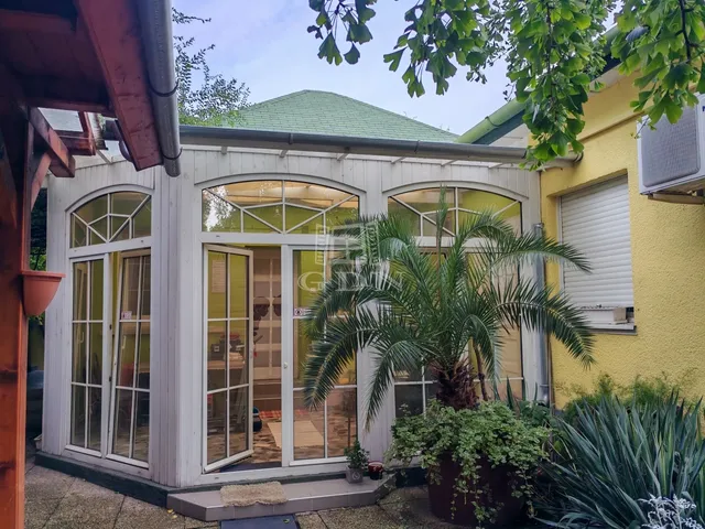 Eladó ház Üllő 200 nm