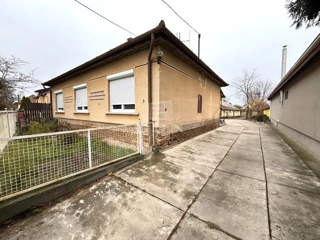 Eladó ház Üllő 107 nm